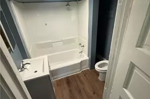 321 W Chalmers Ave, Youngstown, OH 44511 - Photo 9