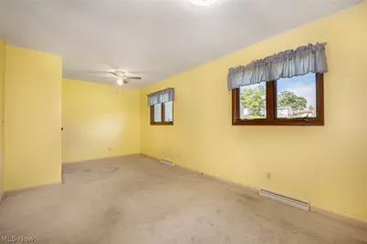 2454 Clarendon Avenue, Zanesville, OH 43701 - Photo 11