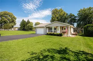 2454 Clarendon Ave, Zanesville, OH 43701 - Photo 1