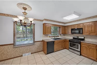 700 Austin Drive, Barberton, OH 44203 - Photo 21