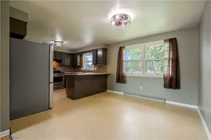 1450 Lambert St, Alliance, OH 44601 - Photo 11