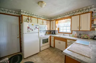 8069 Goodrich Rd SW, Navarre, OH 44662 - Photo 21