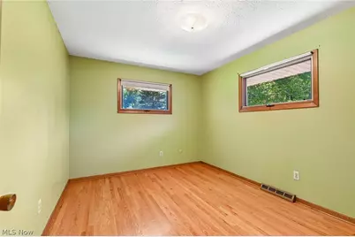 966 Primrose Drive, Green Hills, OH 44131 - Photo 15