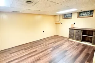 30062 Frank Dr, Wickliffe, OH 44092 - Photo 29