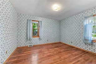 28775 Hazel Ave, Wickliffe, OH 44092 - Photo 11