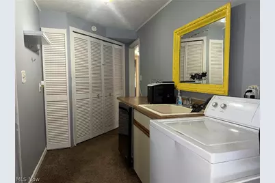 858 Independence Avenue, Akron, OH 44310 - Photo 15