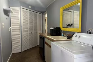 858 Independence Ave, Akron, OH 44310 - Photo 15
