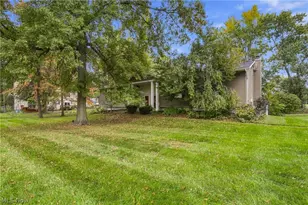8632 Wedgewood Ave NW, North Canton, OH 44720 - Photo 3