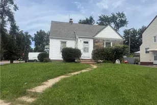 18011 Windward Rd, Loveland, OH 44119 - Photo 1