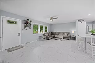10461 Fort Laurens Rd NW, Bolivar, OH 44612 - Photo 3