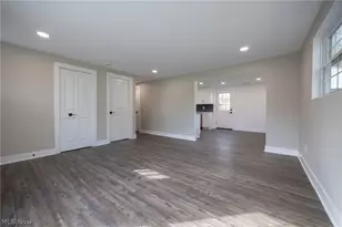 1923 Hillsdale Dr, Twinsburg, OH 44087 - Photo 15