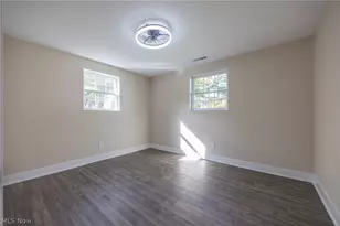 1923 Hillsdale Dr, Twinsburg, OH 44087 - Photo 21