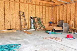 16206 Cloverside Ave, Loveland, OH 44128 - Photo 9