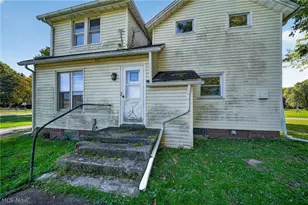 472 Detroit St, Conneaut, OH 44030 - Photo 9