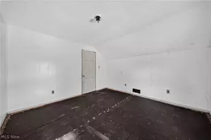 472 Detroit St, Conneaut, OH 44030 - Photo 35