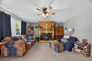 886 Long Shadow Ln, Rome, OH 44085 - Photo 7