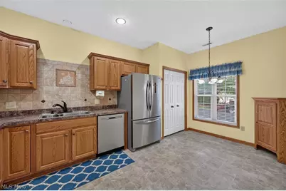 2046 University Commons Drive SE, Massillon, OH 44646 - Photo 7