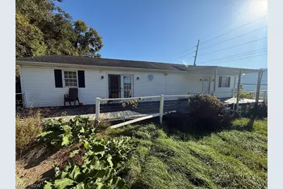 821 Woods Lane, Martins Ferry, OH 43935 - Photo 9