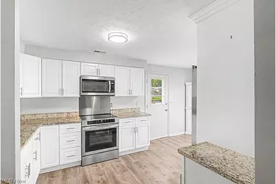 6187 Rosebelle Avenue, North Ridgeville, OH 44039 - Photo 7