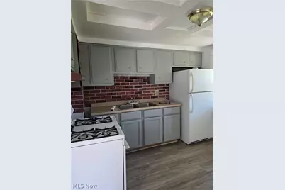 3235 W 88th Street #Up, Loveland, OH 44102 - Photo 3