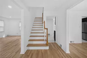 733 Roslyn Ave, Akron, OH 44320 - Photo 11