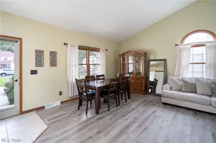 632 Bayberry Rd, Lorain, OH 44053 - Photo 7