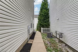 1115 Oxford Cir, Akron, OH 44312 - Photo 5