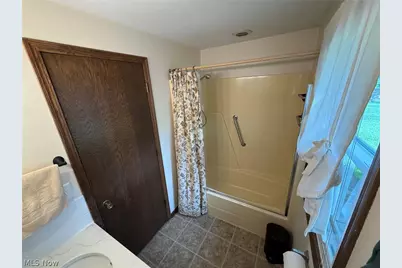 3838 Oakridge Drive, Louisville, OH 44641 - Photo 11