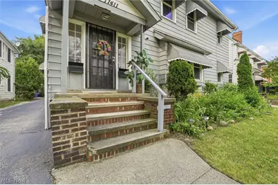 17411 Chagrin Boulevard, Huber Heights, OH 44120 - Photo 3