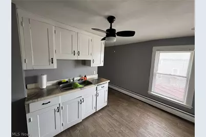 428 West Avenue, Elyria, OH 44035 - Photo 11