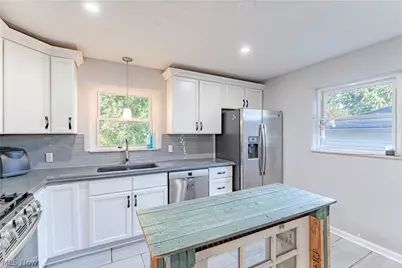 162 Jackson Street, Amherst, OH 44001 - Photo 7
