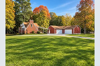 1687 Mount Pleasant Street NE, Canton, OH 44721 - Photo 1