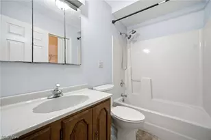 989 Howard Dr, Vermilion, OH 44089 - Photo 5