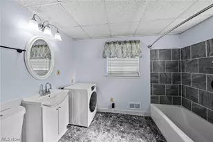 160 Claremont Ave NW, Canton, OH 44708 - Photo 9