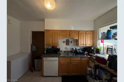 18007 Harland Avenue, Loveland, OH 44119 - Photo 17