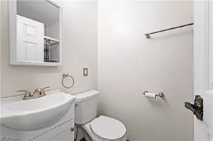 550 Tollis Pkwy, Grandview Heights, OH 44147 - Photo 17