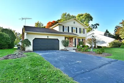 1050 Westport Drive, Boardman, OH 44511 - Photo 3