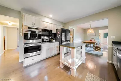 32547 Schooner Court, Avon Lake, OH 44012 - Photo 11