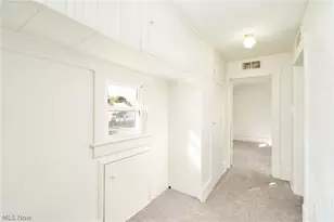 305 4th St NW, Barberton, OH 44203 - Photo 13