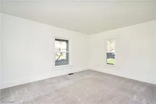 305 4th St NW, Barberton, OH 44203 - Photo 5
