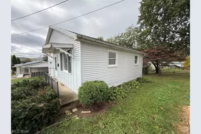 1031 Grant Avenue NW, New Philadelphia, OH 44663 - Photo 3