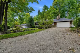 8261 Timberlane Dr, Concord Twp, OH 44077 - Photo 3