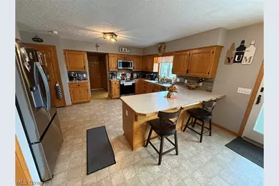 10274 Laurens Drive NE, Bolivar, OH 44612 - Photo 7