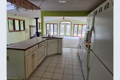 10057 Thwing Road, Chardon, OH 44024 - Photo 19