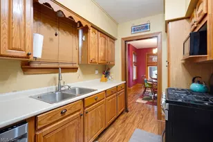 932 4th St NE, Massillon, OH 44646 - Photo 15