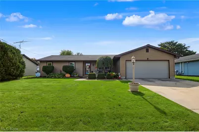5589 London Drive, Austintown, OH 44515 - Photo 1