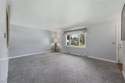 8508 Kellydale Street NW, Massillon, OH 44646 - Photo 3