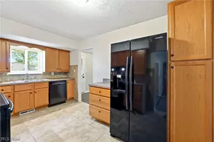 1523 Bradford Dr, Macedonia, OH 44056 - Photo 15
