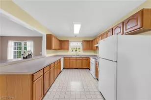 504 Heather Woods Dr, Elyria, OH 44035 - Photo 7