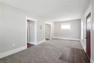 1438 34th St NW, Canton, OH 44709 - Photo 9